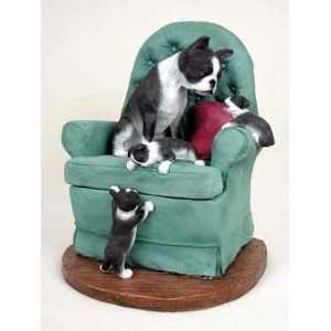  Boston Terrier Figurine   Mom and Pups: Home & Kitchen