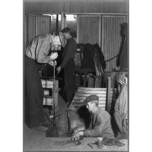   Millville, NJ, 1937.T.C. Wheaton Company,glassblowing: Home & Kitchen
