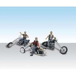    HO Autoscene Bad Boy Bikers (3 Riders on Choppers): Toys & Games