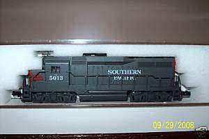 Atlas # 4708 GP 30 Locomotive Southern Pacific # 5013  