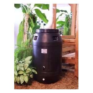   Aunt Mollys 60 Gallon Black Plastic Rain Barrel: Patio, Lawn & Garden