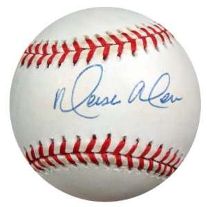  Moises Alou Signed Baseball   NL PSA DNA #I52925 Sports 