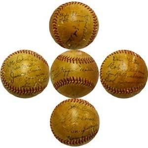  1939 St. Louis Cardinals Autographed Baseball Sports 
