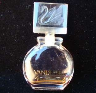 Vintage GLORIA VANDERBILT Glass Perfume Bottle w/ SWAN Intaglio 