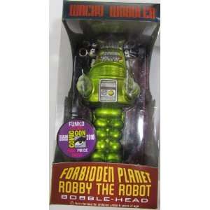  Robot Metallic Green Bobblehead 2010 Comic Con Exclusive Toys & Games