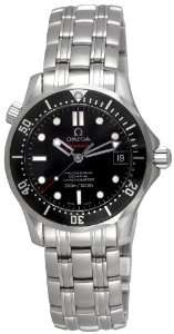   20.01.001 Seamaster 300M Chrono Diver Black Dial Watch: Omega: Watches