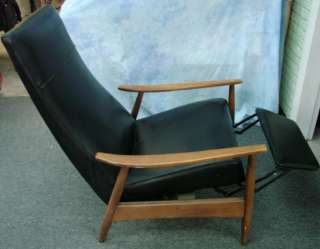Vintage Retro Mid Century Modern Wooden Black Reclining Sitting Chair 