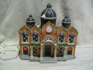   SQUARE COLLECTIBLES LIGHTED HOUSE   PALACE THEATRE WITH BOX  
