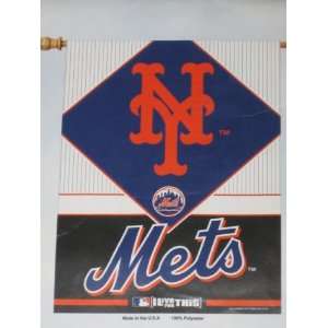 NEW YORK METS Team Logo Weather Resistant 27 by 37 VERTICAL FLAG 