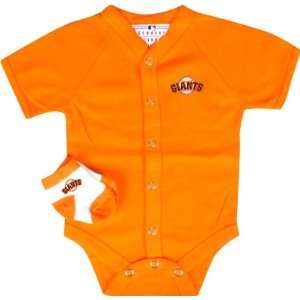San Francisco Giants Team Color Newborn/Infant Creeper and Bootie Set 