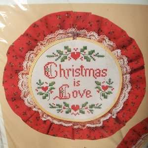  Christmas is Love Craft Kit: Arts, Crafts & Sewing