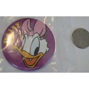  Vintage Disney Button : Daisy Duck: Everything Else