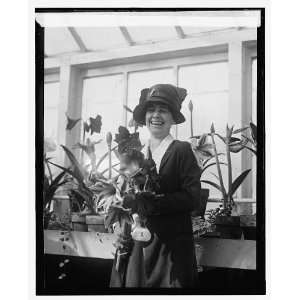  Photo Mrs. Coolidge, Amaryllis show, 1924, 3/15/24
