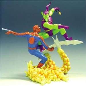  Spider Man vs. Green Goblin Statue Toys & Games