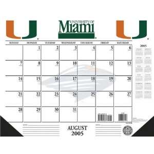   Miami Hurricanes 2006 22x17 Academic Desk Calendar