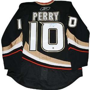   Pond Anaheim Ducks Corey Perry Autographed Jersey