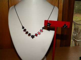 Avon Antiqued Elegance Necklace & Earring Gift Set Red or Black NIB 