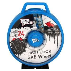  Tech Deck Wheel Display Case (Blue) with Board   Pig: Toys 