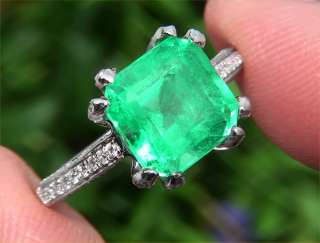   SI Colombian Emerald Diamond Vintage Ring 18k White Gold  