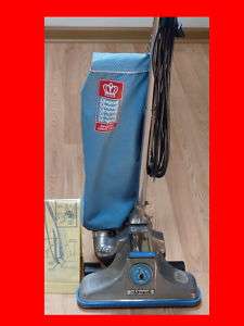 ROYAL COMMERCIAL UPRIGHT VACUUM METAL CONSTRUCTION  