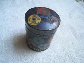 Special Antique Chinese Enamel Pill box  