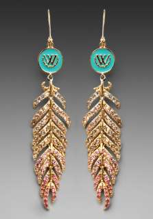 WILDFOX COUTURE Feather Earring in Gold  