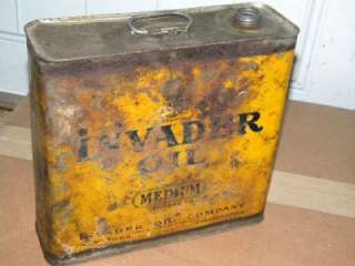 Early Invader Cylinder Oil Motor Metal Can w/ Knight NY Philadelphia 