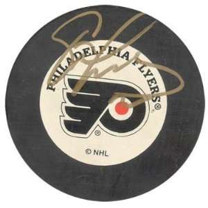 Eric Lindros Autographed / Signed Philadelphia Flyers Hockey Puck